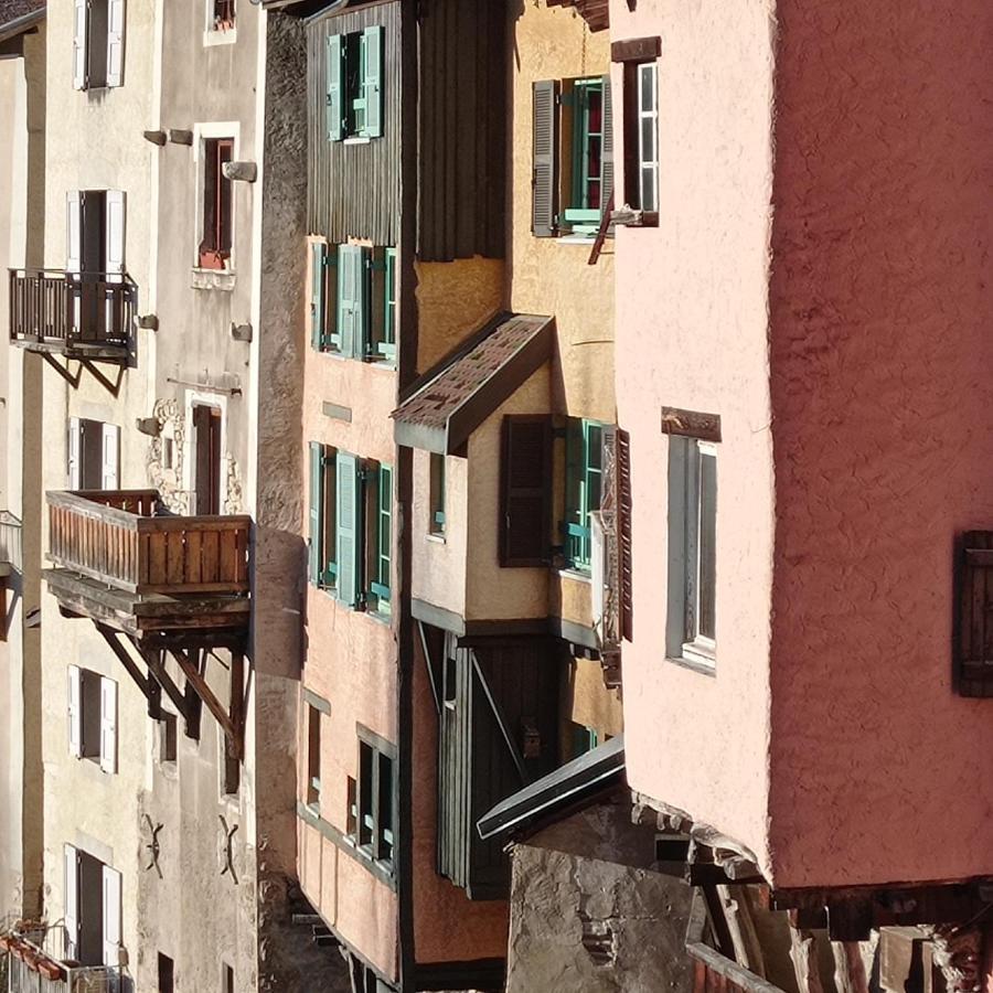 Apartamento Au Bonheur Suspendu Pont-en-Royans Exterior foto